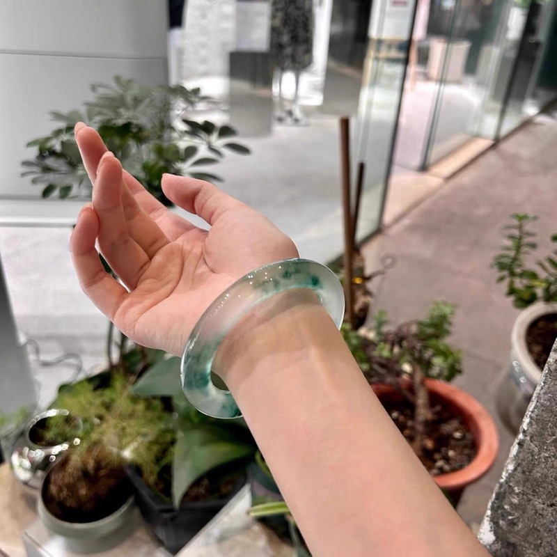 Dulong'a alternatif olan yükse - Bracelets incelemesi ve fiyatı
