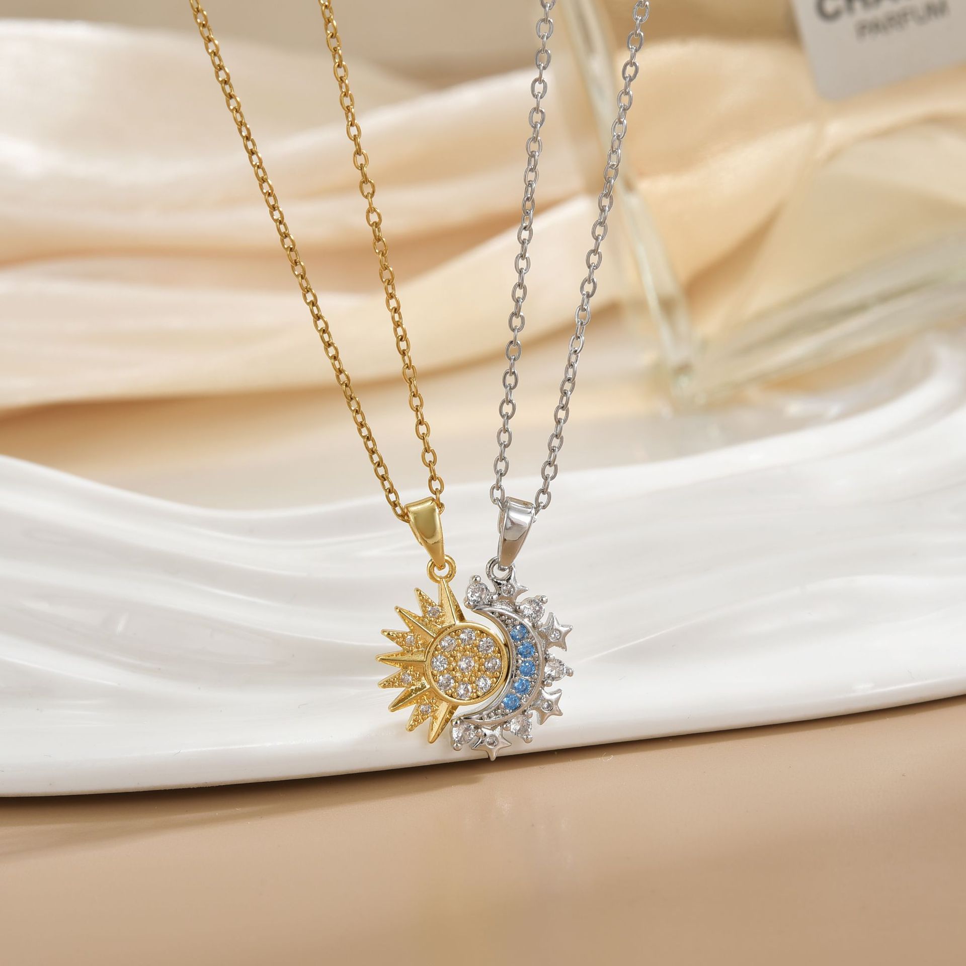 Çiftler Manyetik Kolye Güneş v - Magnetic Couple Matching Necklaces incelemesi ve fiyatı