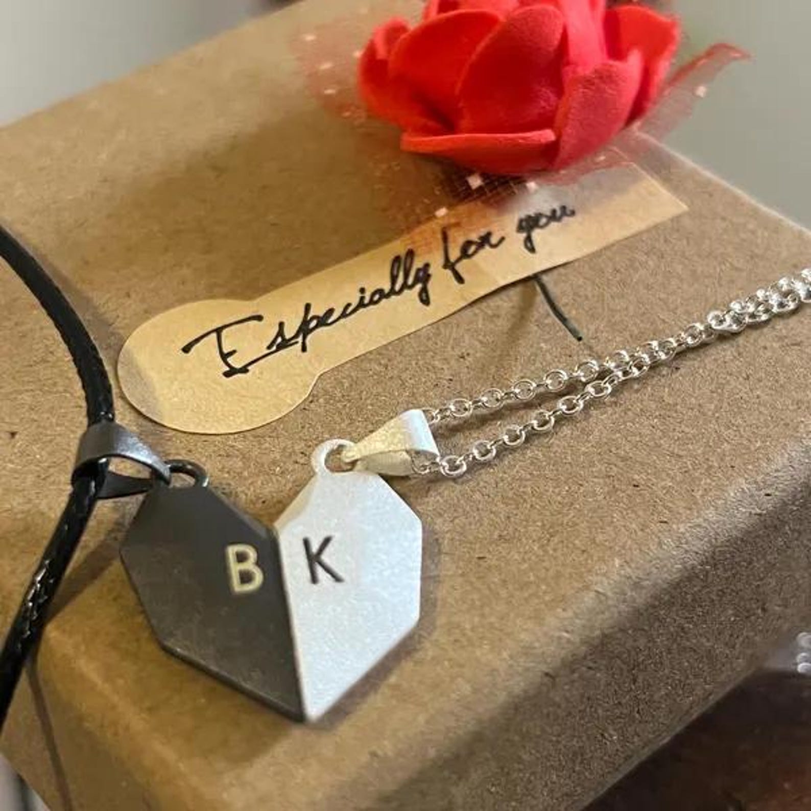 Özel çift manyetik kalp kolye  - Magnetic Couple Matching Necklaces incelemesi ve fiyatı